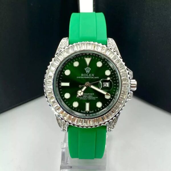 Rolex Submariner Cravejado - RLX143331